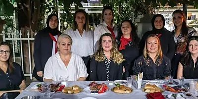 Gümülcine Türk Gençler Birliği Kadınları etkinlikte