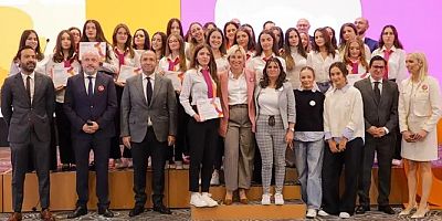 Kosova Global Engineer Girls ilk mezunlarını verdi