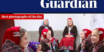 The Guardian Mustafçovalı kızlar günün fotoğrafında