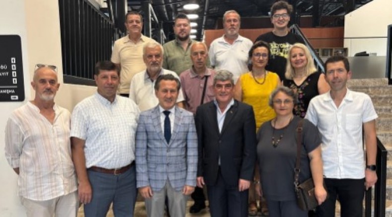 Batı Trakyalılar İzmit Şubesinden Kent Konseyinde Ceyhun Yalçın Ziyareti