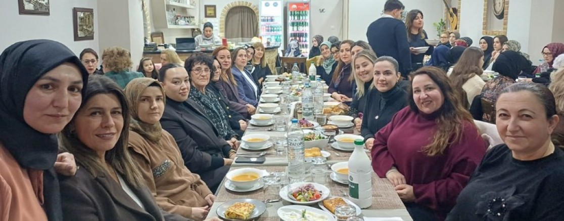 İskeçe Türk Birliği kadınları birlikte oruç açtı