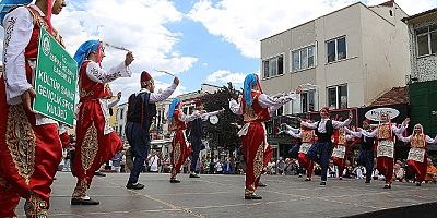 Balkan Folklor Festivali Edirne Saraçlar Caddesinde