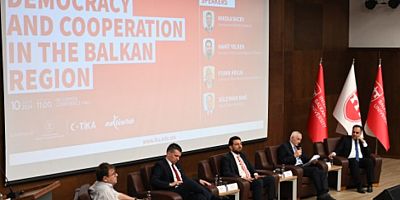 “Balkanlarda Demokrasi ve İşbirliği” paneli Üsküp'te