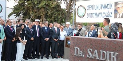 Dr.Sadık Ahmet ölümünün 29.Yıl dönümünde Gümülcine'de dualarla anıldı