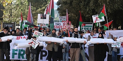 Tiran’da, Filistin halkına destek yürüyüşü
